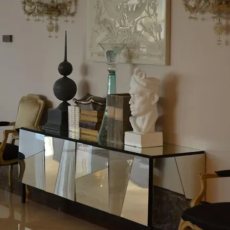מלון Leon D'oro 4*